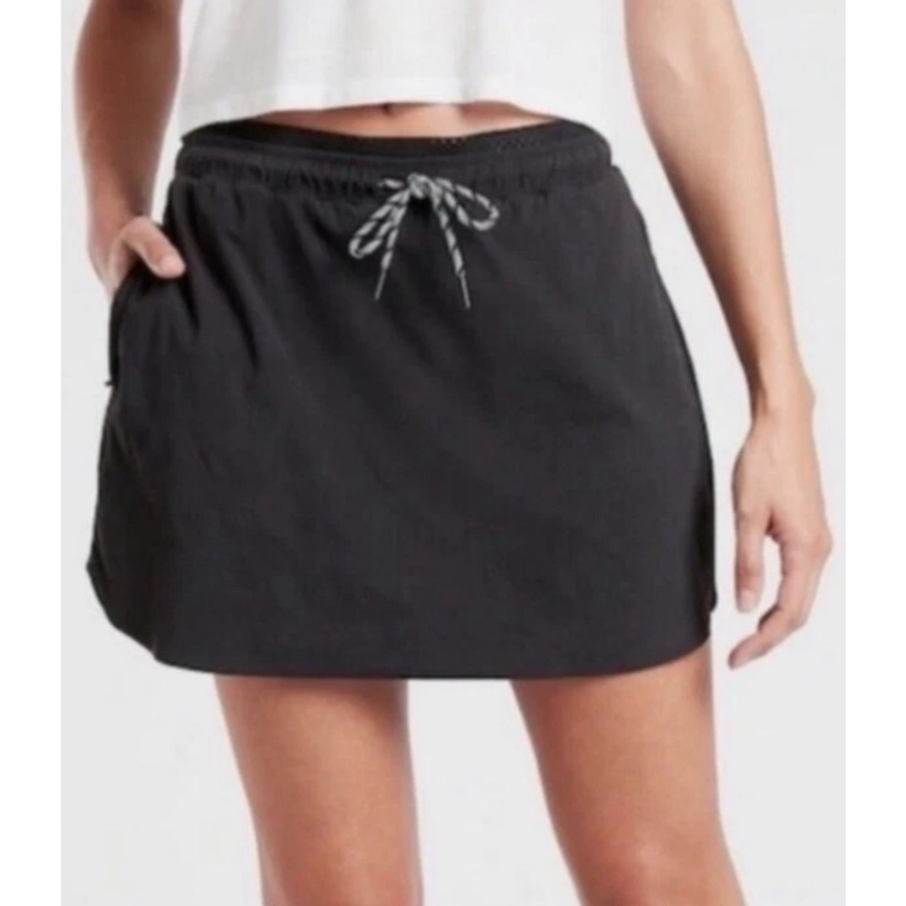 Athleta Crest Skort Black Size 2 abrasion resistant, rip stop hiking